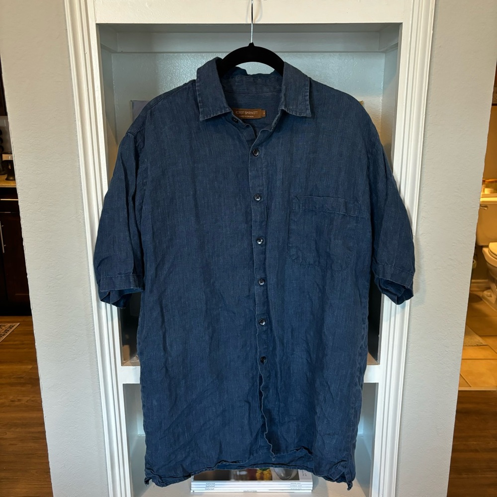 Robert Barakett - navy blue short sleeve button down 100% linen